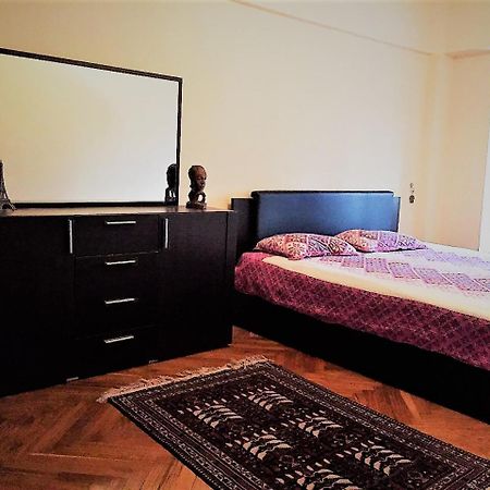 Apartamento de 100 m² en Distrito Shaykhontohur, con 3 habitación Taskent Exterior foto